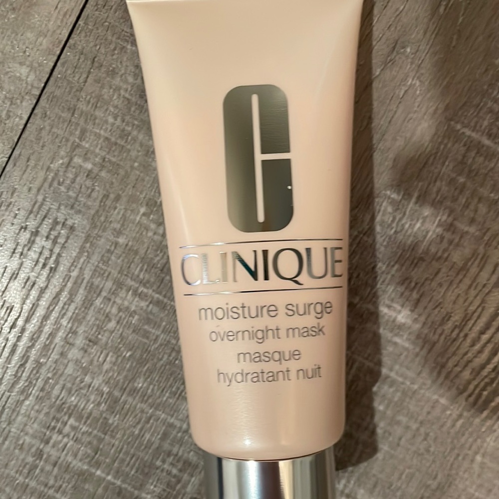 Clinique moisture surge overnight mask